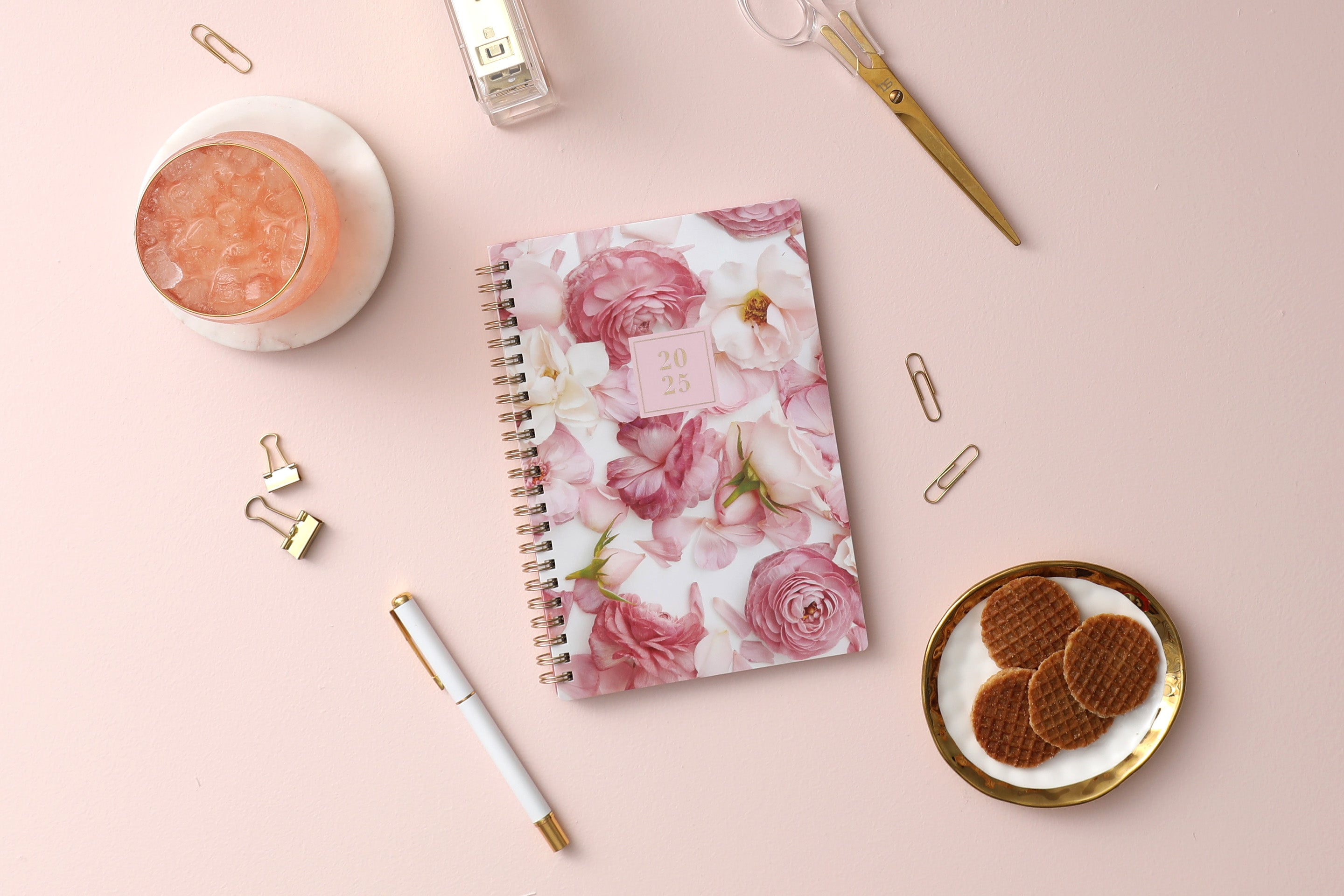 2025 pocket planner gold twin wire-o featuring real floral pattern